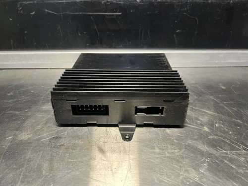 BMW E36 Platform 65128364193 8364193 CONVERTIBLE E36 Convertible Used OEM Audio Amplifier
