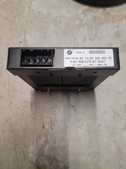 BMW M3 65128380068 CONVERTIBLE Harman Kardon E46 Convertible Used OEM Audio Amplifier