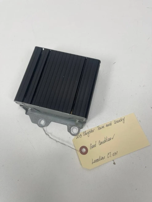 2013 Dodge Grand Caravan 05026408AB Used OEM Audio Amplifier