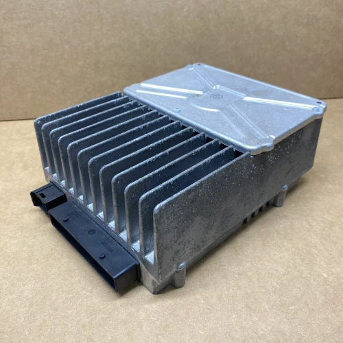 2006-2008 Mercedes-Benz R350 2518706689 Harman Becker X164 Used OEM Audio Amplifier