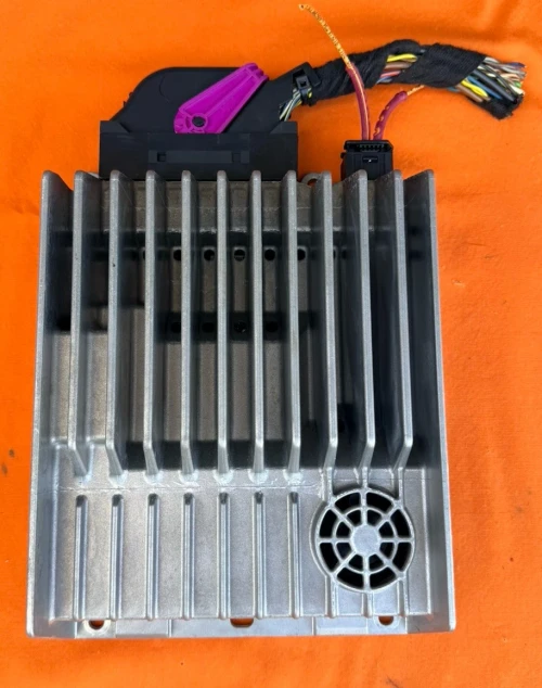 2010-2016 Mercedes-Benz E350 2129005213 Harman Becker C250 Used OEM Audio Amplifier