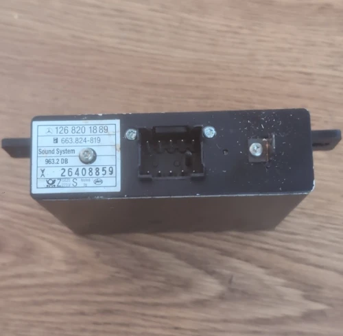 Mercedes-Benz W126 Platform W126 Used OEM Audio Amplifier