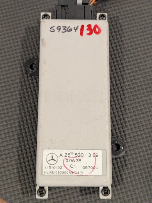 Mercedes-Benz R500 2518201389 W251 Used OEM Audio Amplifier