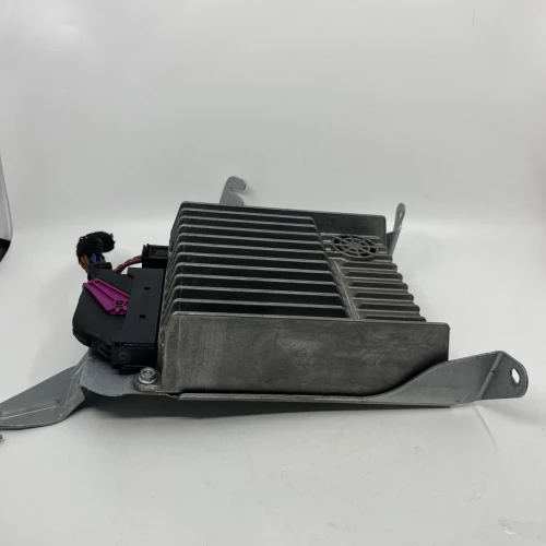2008-2017 Mercedes-Benz E63 2129006226 Harman Becker W212 Used OEM Audio Amplifier