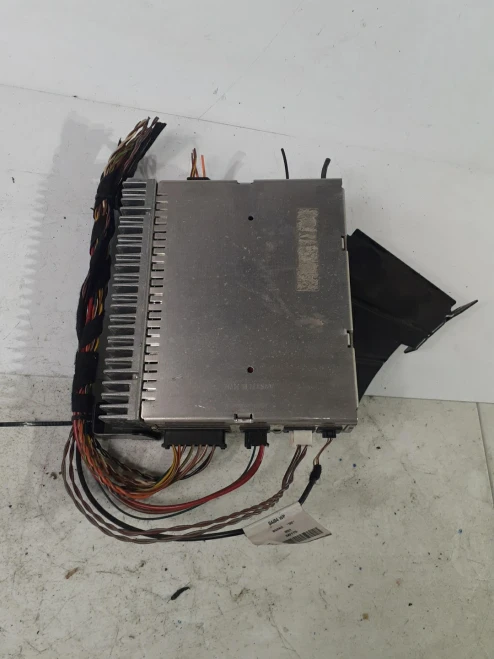 2003 Mercedes-Benz E500 2118274642 Becker Used OEM Audio Amplifier