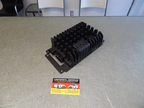 Mercedes-Benz C320 1698203789 W203 Used OEM Audio Amplifier