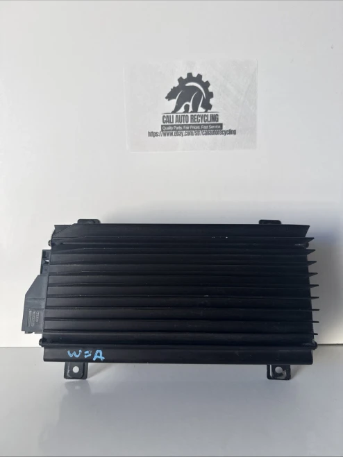 Mercedes-Benz W140 Platform 1408202289 Bose W140 Used OEM Audio Amplifier