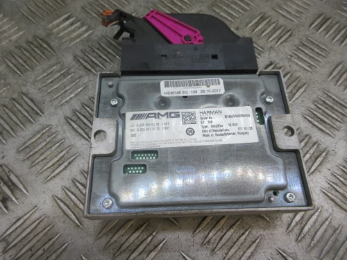 2018 Mercedes-Benz W205 Platform W205 Used OEM Audio Amplifier