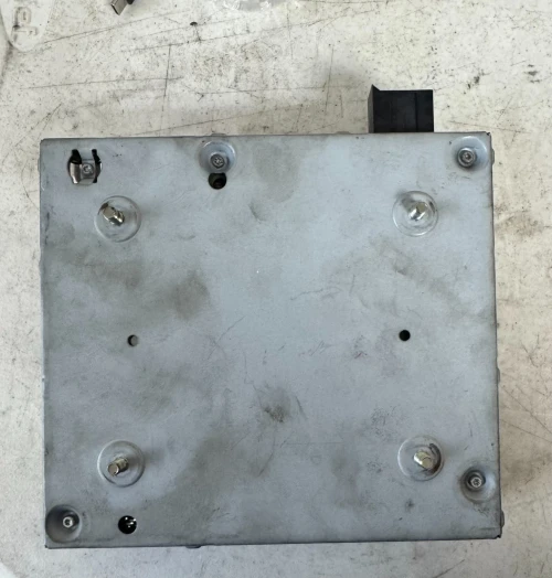 2003-2006 Mercedes-Benz E350 2118702589 Becker Used OEM Audio Amplifier