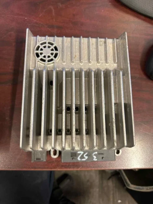 2010-2012 Mercedes-Benz E63 2128700194 Used OEM Audio Amplifier
