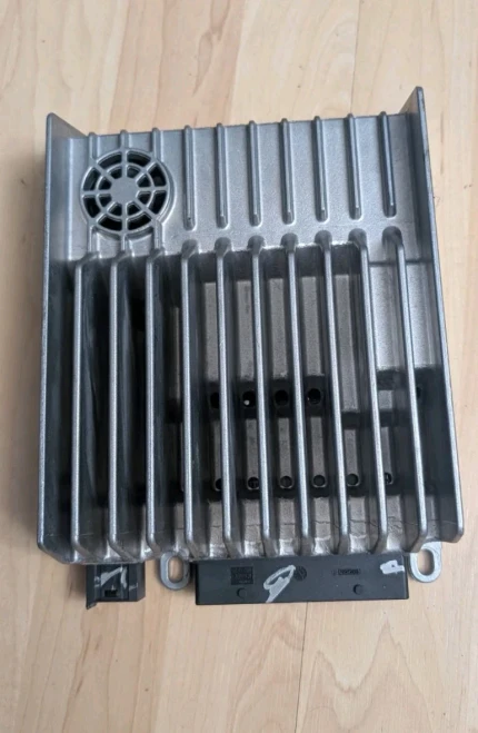 2012-2014 Mercedes-Benz Part Number Fitment 2129007108 Harman Becker Used OEM Audio Amplifier
