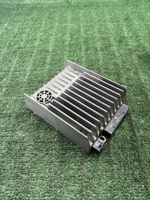 2008-2012 Mercedes-Benz E550 Harman Becker Used OEM Audio Amplifier