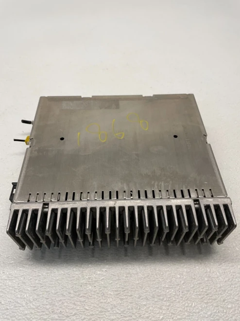 2003 Mercedes-Benz E320 2118274642 Becker W211 Used OEM Audio Amplifier