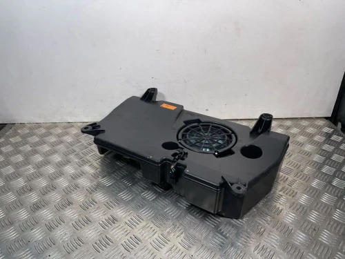 2017 Mercedes-Benz W176 Platform 2468200002 W176 Used OEM Audio Amplifier