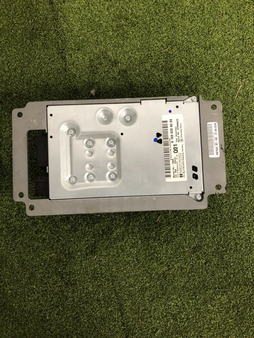 2005-2007 Mercedes-Benz CLK55 1698208089 Harman Becker W209 Used OEM Audio Amplifier