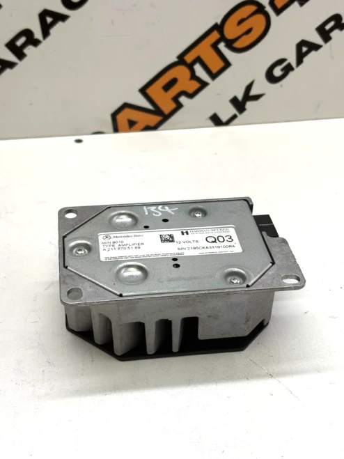 2012 Mercedes-Benz X164 Platform 2118705189 Harman Becker X164 Used OEM Audio Amplifier