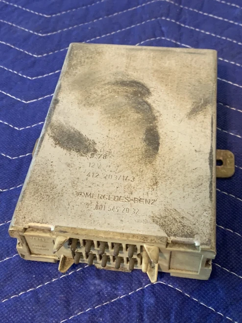 Mercedes-Benz R107 Platform 0015452032 R107 Used OEM Audio Amplifier