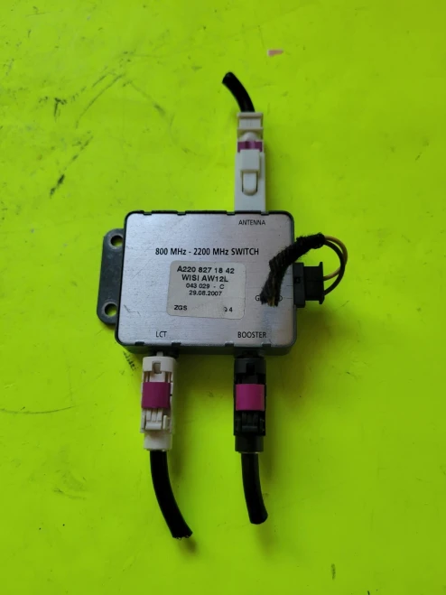 2006-2009 Mercedes-Benz E350 2208271842 W211 Used OEM Audio Amplifier