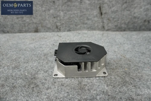 Mercedes-Benz E350 Harman Becker W218 Used OEM Audio Amplifier