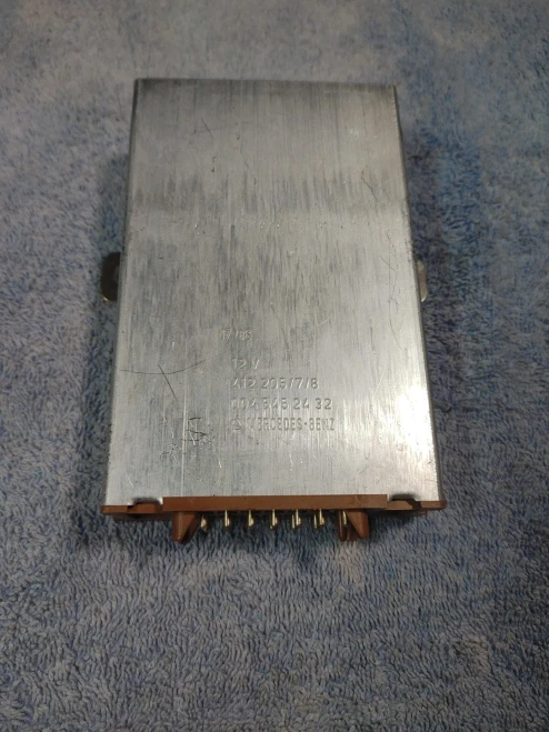 1986-1989 Mercedes-Benz R107 Platform R107 Used OEM Audio Amplifier