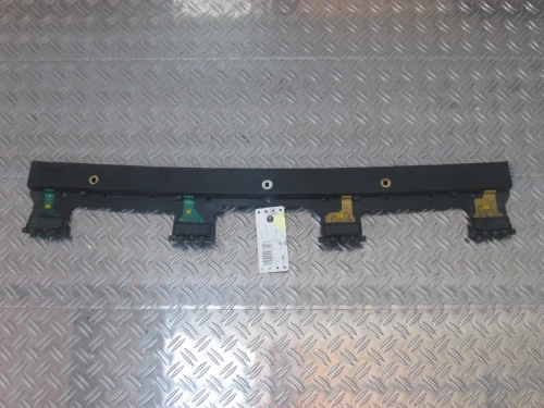 Mercedes-Benz W220 Platform 2208201789 W220 Used OEM Audio Amplifier