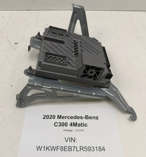 2019-2023 Mercedes-Benz C300 2139009020 Burmester C300 Used OEM Audio Amplifier
