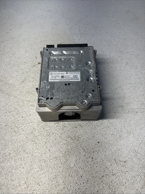 2006-2008 Mercedes-Benz ML350 2518706689 Harman Becker R350 Used OEM Audio Amplifier