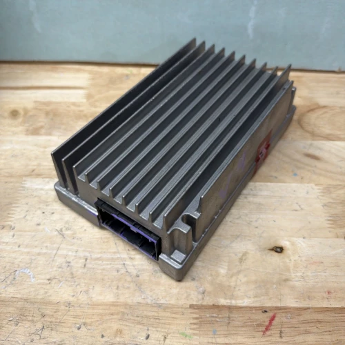 2006-2013 BMW 328i 9246184 Harman Kardon Used OEM Audio Amplifier