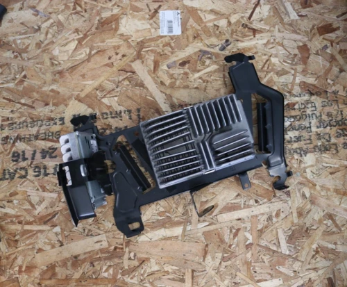 2012-2015 BMW 335i 65129334716 F30 Used OEM Audio Amplifier