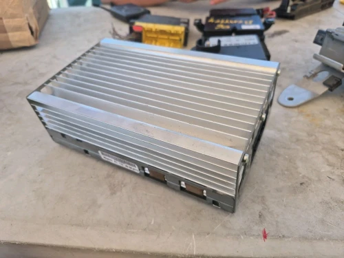 2011-2013 BMW 528i 9313040 Used OEM Audio Amplifier
