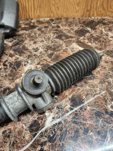 Nissan Datsun 240z Manual Steering Gear Rack And Pinion OEM used OEM rack and pinion