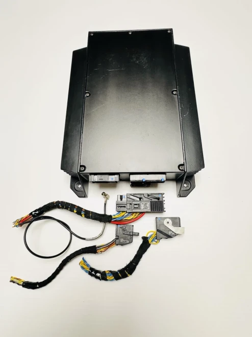 1994-2001 BMW M5 65126905119 E39/E53 Used OEM Audio Amplifier