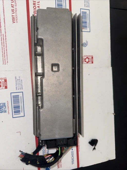 2011-2014 BMW X5 9249610 Logic7 E70/E71 Used OEM Audio Amplifier