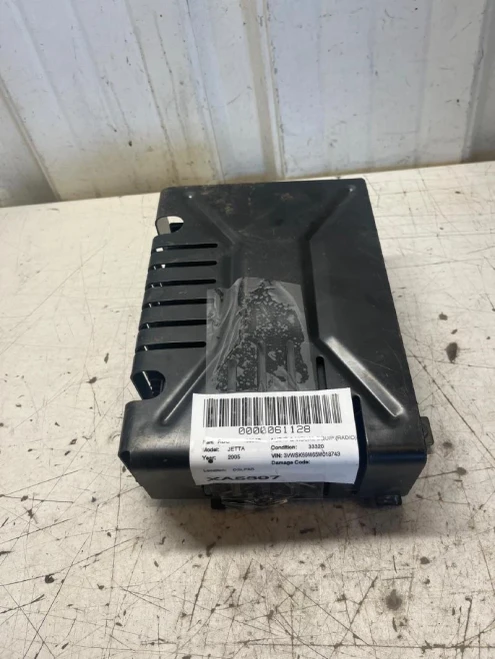 2005-2007 Volkswagen Jetta 1K6035456 Used OEM Audio Amplifier