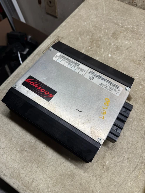 Volkswagen Beetle 1Y0035456C Monsoon Used OEM Audio Amplifier
