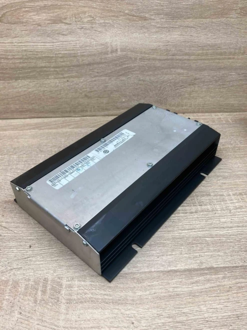 Volkswagen Phaeton 3D0035465A Used OEM Audio Amplifier