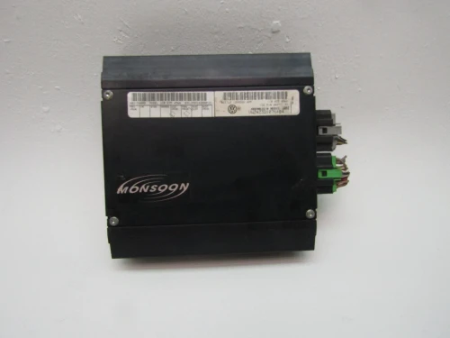 1998-2010 Volkswagen Beetle Monsoon Used OEM Audio Amplifier