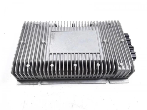 2002 Volkswagen Phaeton 3D0035466D Used OEM Audio Amplifier