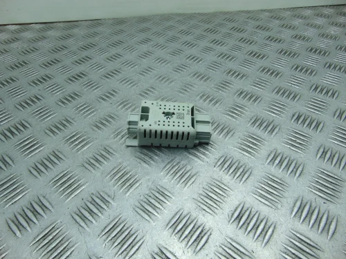 2013-2020 Volkswagen Golf MK7 Used OEM Audio Amplifier