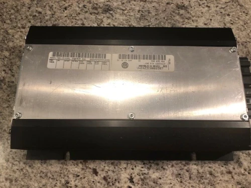 2004 Volkswagen Phaeton 12237219 3C0002307 Used OEM Audio Amplifier