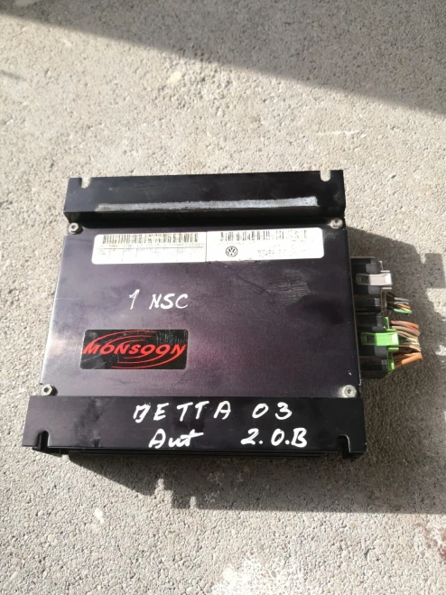 2003 Volkswagen Jetta 1J5035456A Monsoon Used OEM Audio Amplifier