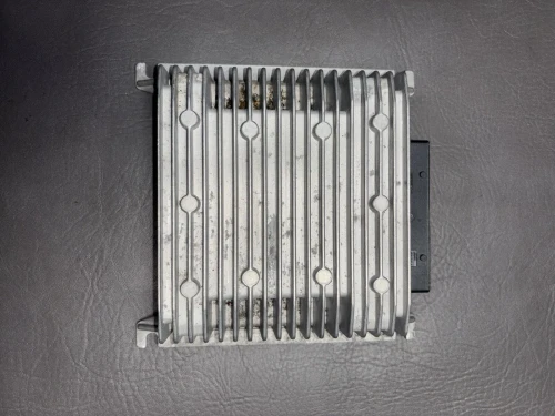 2011-2015 Volkswagen Jetta 3T0035456B Used OEM Audio Amplifier