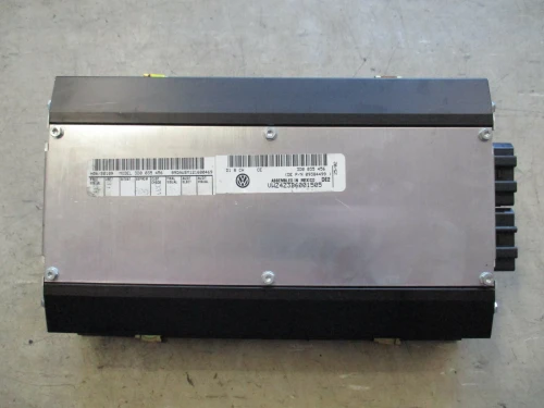 Volkswagen Phaeton 3D0035456 Used OEM Audio Amplifier