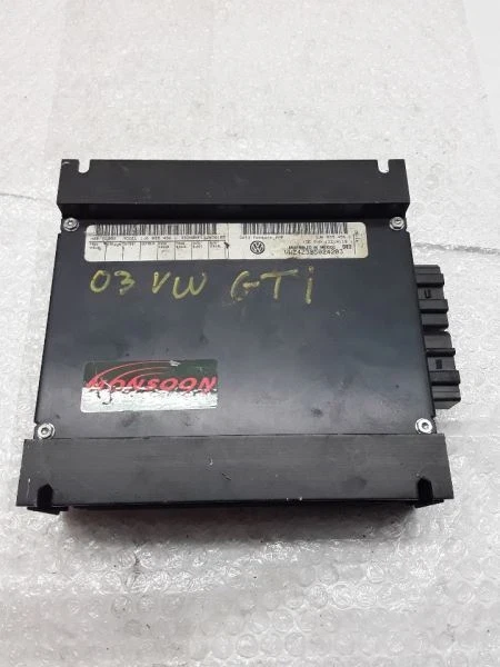 2003 Volkswagen Golf 12214119 Used OEM Audio Amplifier