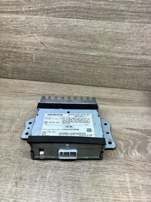 Honda CR-V Used OEM Audio Amplifier