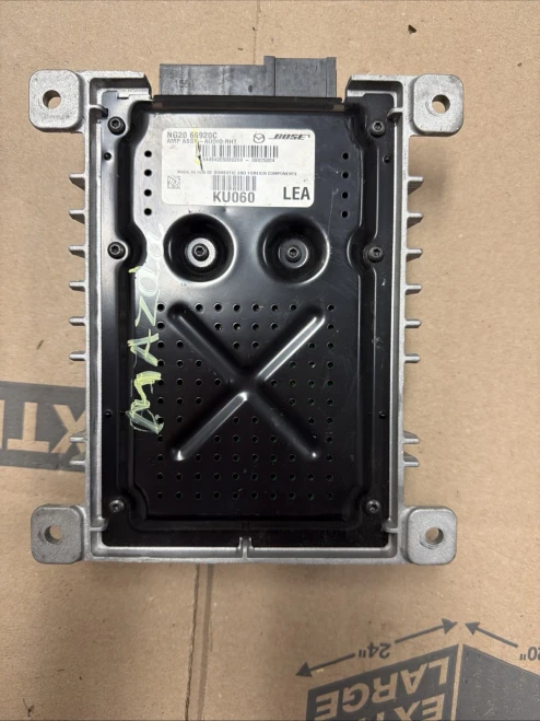 2007-2008 Mazda MX-5 NG2066920C Used OEM Audio Amplifier