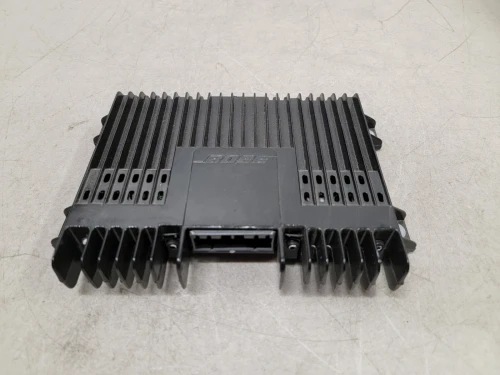 1999 Mazda GD7H6692X Bose Used OEM Audio Amplifier