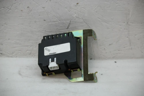 1993-1994 Mazda TB4866920 Used OEM Audio Amplifier
