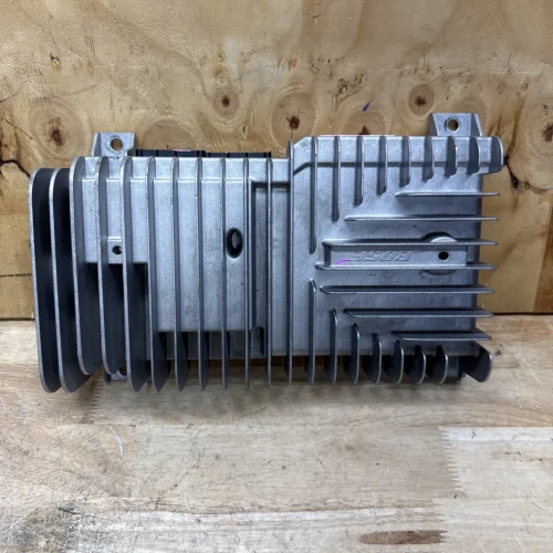 2007-2008 Infiniti G35 28061JK000 Used OEM Audio Amplifier