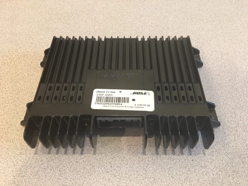 2000-2001 Infiniti 280602Y900 Bose Used OEM Audio Amplifier
